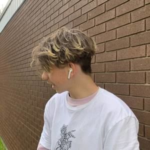 Meet your Posher, Alexis-jacob